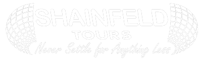 Shainfeld Tours באנגלית - סמל אפור עם כדור הארץ וסלוגן החברה