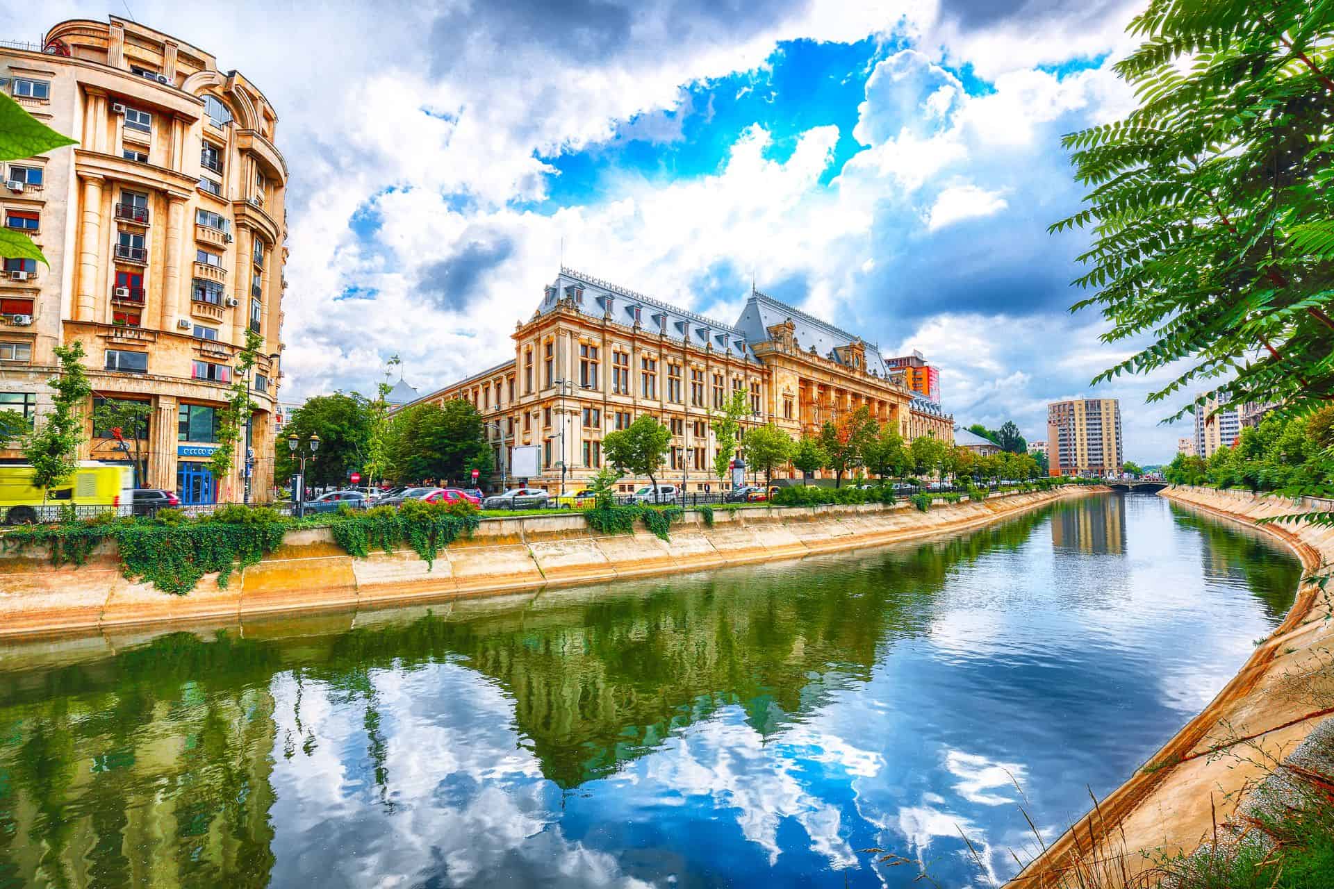 Antique,Building,View,In,Old,Town,Bucharest,City,-,Capital