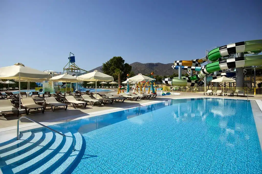 CRT_WATERPARK_01